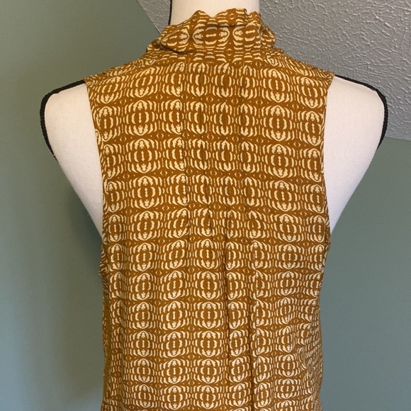 Willow & Clay Lattice Tie Neck Sleeveless Top - Picture 9 of 9